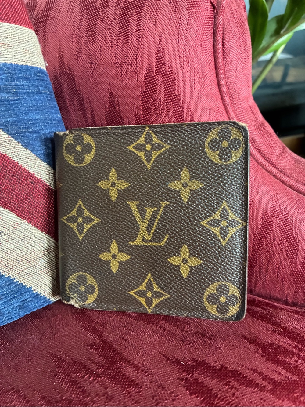 Louis Vuitton Monogram Canvas Bifold Wallet - Brown/Gold- Edges Worn